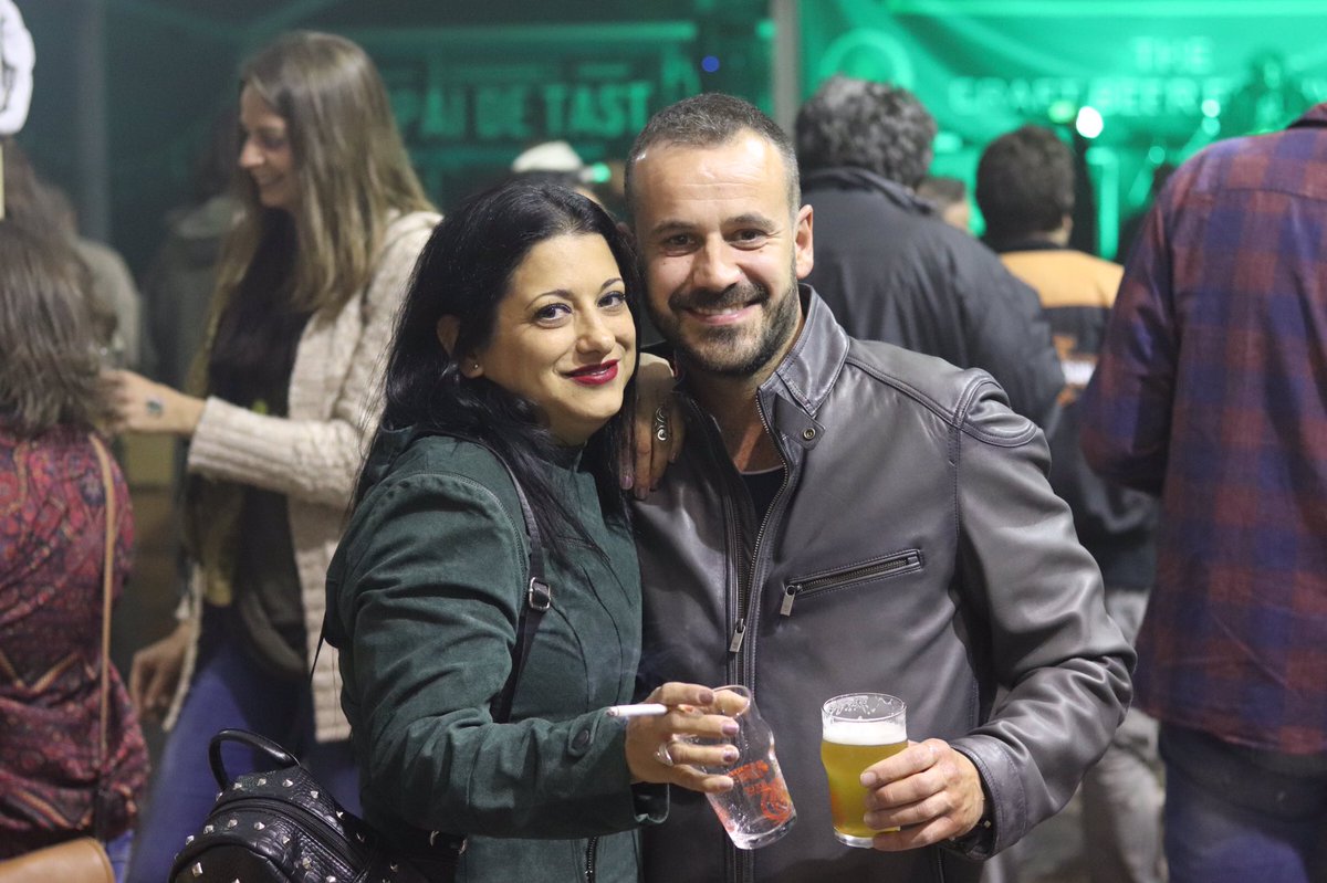 Birrasana's tweet photo. 🎤🤩Ara mateix gaudint amb The Brand!🔝

#Birrasana #festival #cervesa #artesana #beer #cervesers #cervesaartesana #TheBrand https://t.co/bcjkJEn84O