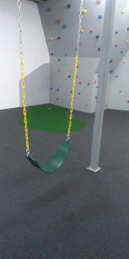 RomanoffPiedmo1's tweet photo. #TakeYourShare23 #RomanoffReno #TreasureTheMeasure Swinging, climbing and putting. This place has it all with thanks to Terry and Lauren from Springfield, MO. Super smooth glue-down carpet and a putting green too! https://t.co/gxzVWhBv03
