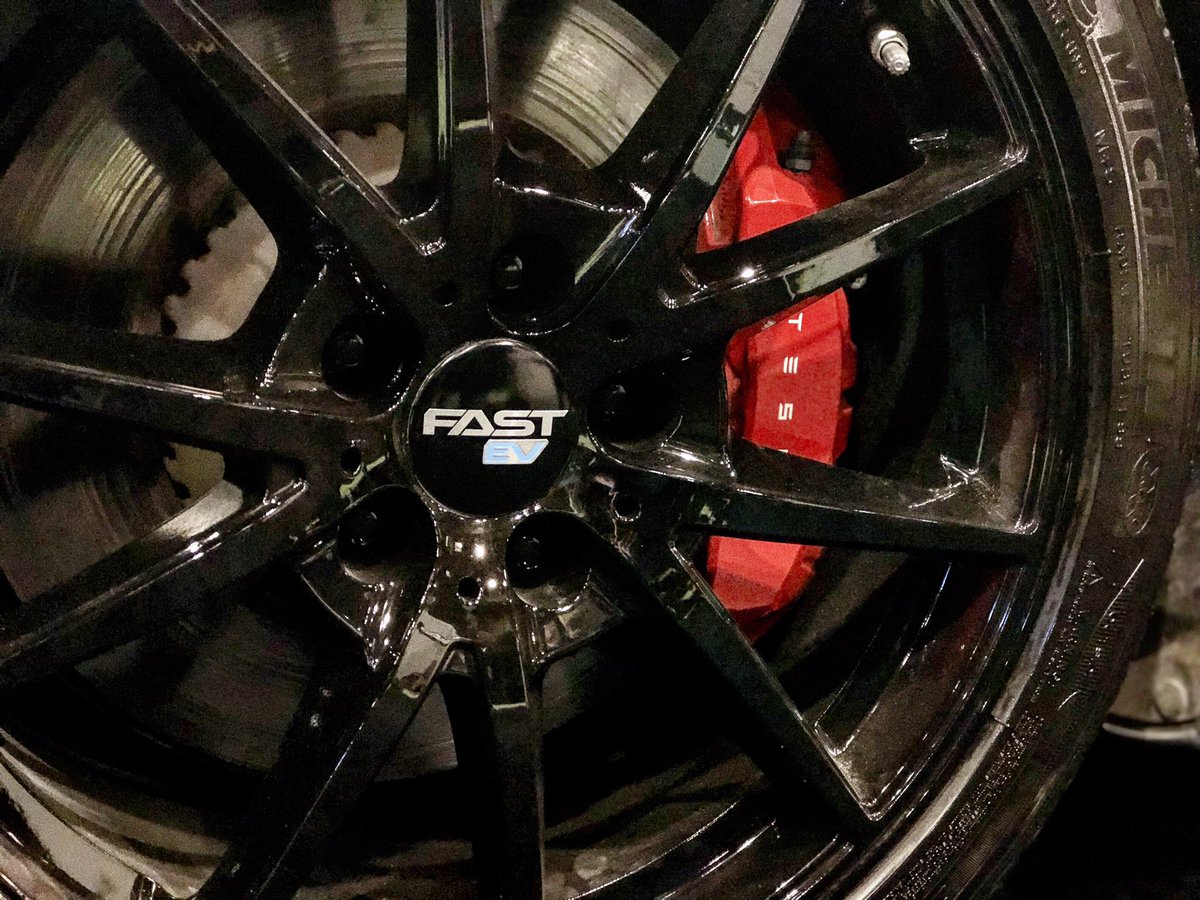 Fastwheelsalloy's tweet image. Magneto (@IanPavelko), our star #TeslaModel3 at the Montreal EV Show, is sporting our all-new EV02 flow-formed wheels 🔥😎🤟🏻 .
.
#fastev #fastwheels #fastwheelsalloy #fastwheelscanada #fastwheelsofficial #ev02 #tesla #montrealelectricvehicleshow #ev #evshow #evlife