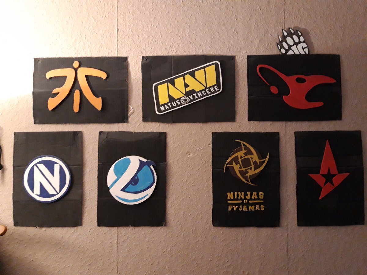 PegasusCS_'s tweet photo. Falls solche Logos auch zählen 🤷♂️
#AMDFNB https://t.co/fSIROq2b0Q
