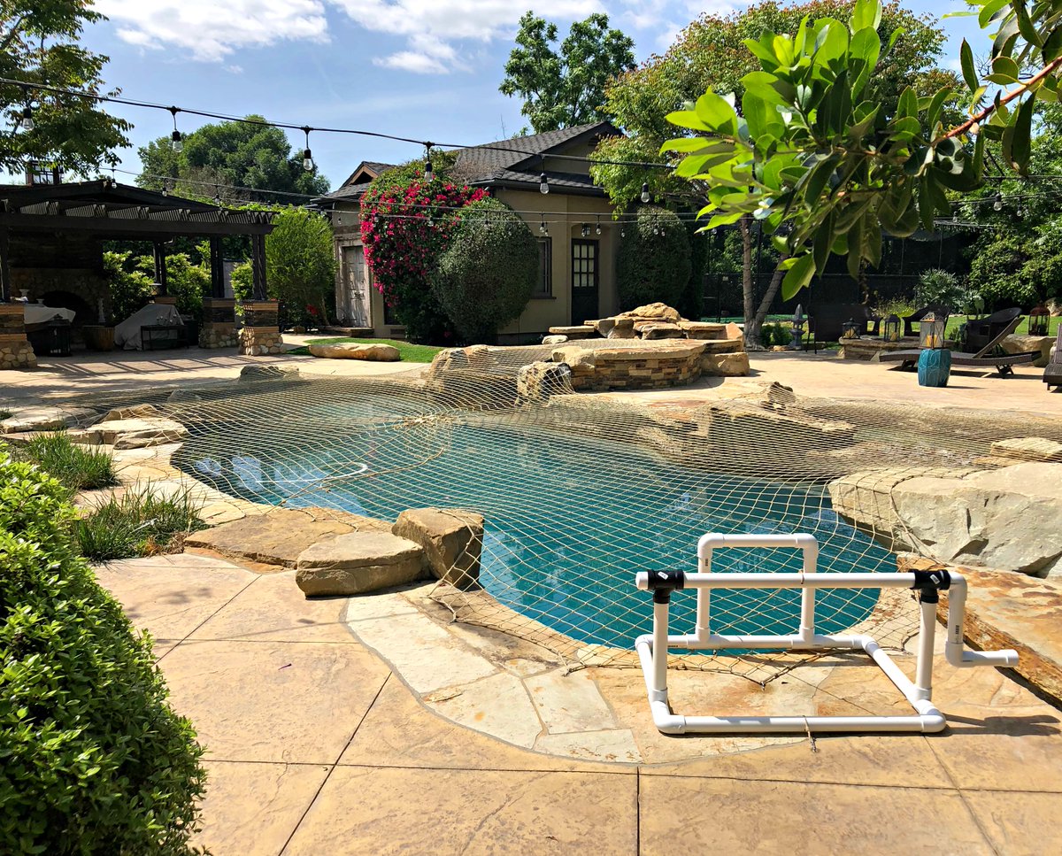 Katchakidinc's tweet image. Such a beautiful backyard - a private, tranquil resort! #poolsafetynet #poolnet #poolsafetycover #katchakid #katchakidinc