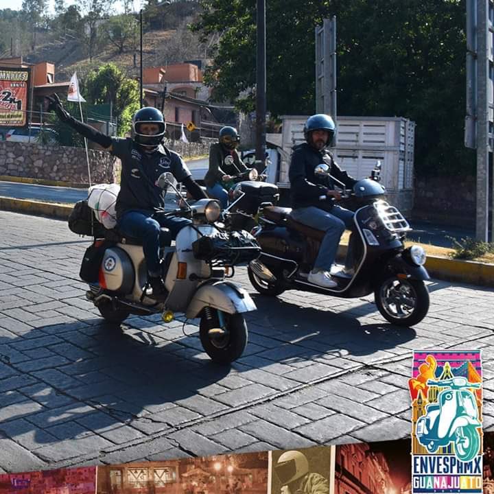 VespaMex's tweet photo. Diversión, ambiente increíble, las calles de San Miguel de Allende y muchas Vespas 🛵.
¡Revive con nosotros los mejores momentos del segundo día de #ENVESPAMX!
#SoyVespa #Vespa https://t.co/jAo8xam4OT