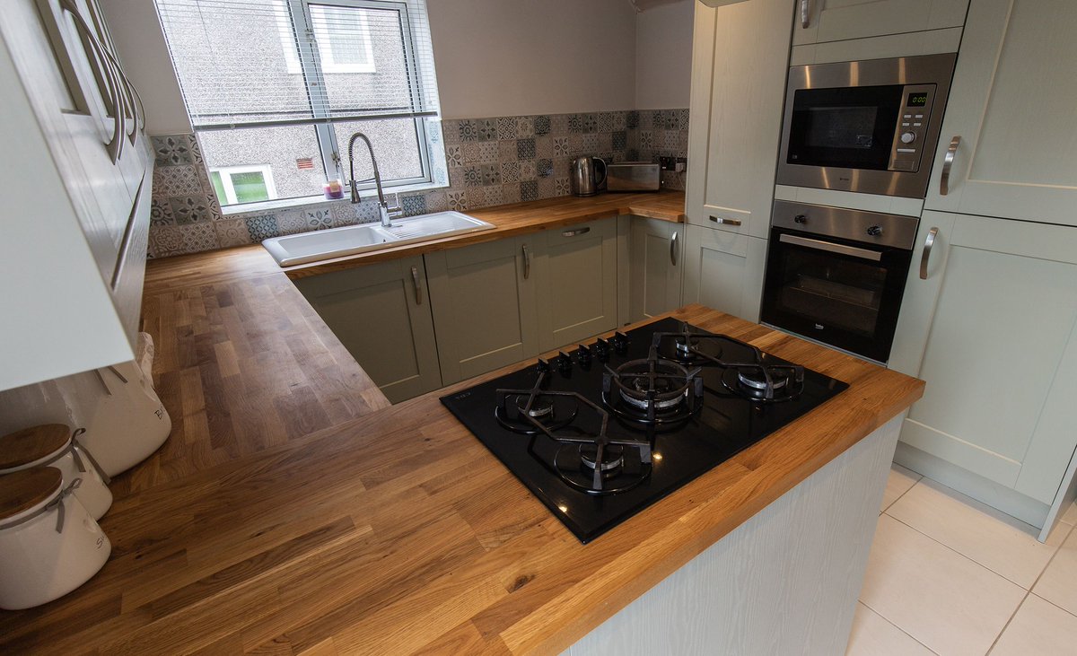 exalljoneskitch's tweet image. If you've received one of our show-stopping designer kitchens, we'd love for you to share your photographs with us! 📸

Tag us in your Facebook, Twitter and Instagram posts or send them via messenger 📲 

Here are a few of our recent kitchens ✨ #reallifekitchen #share #tagus