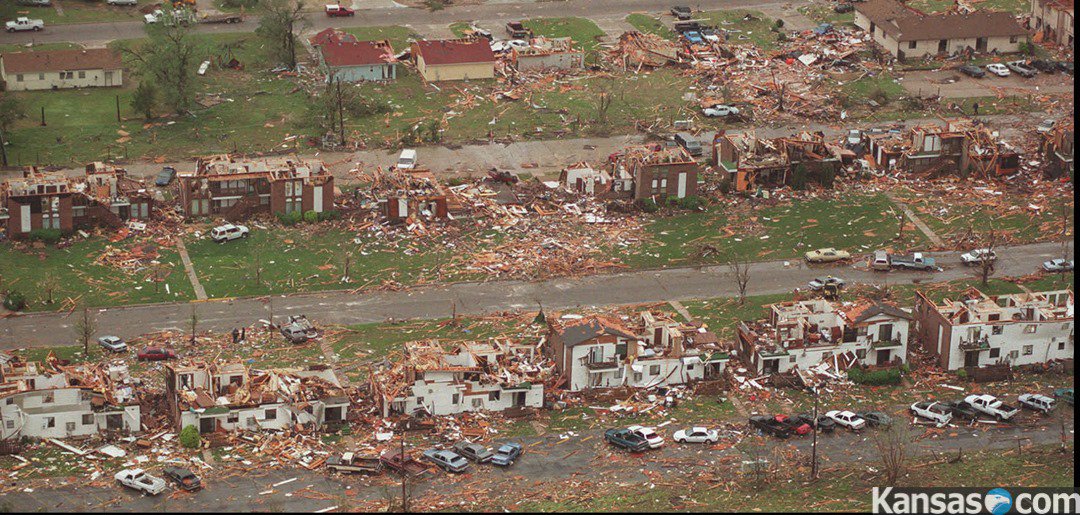 kansasdotcom on Twitter: "On this day 20 years ago: A tornado caused F-4  damage to Haysville and south Wichita, killing six people and damaging 150  homes and 27 businesses. See more photos