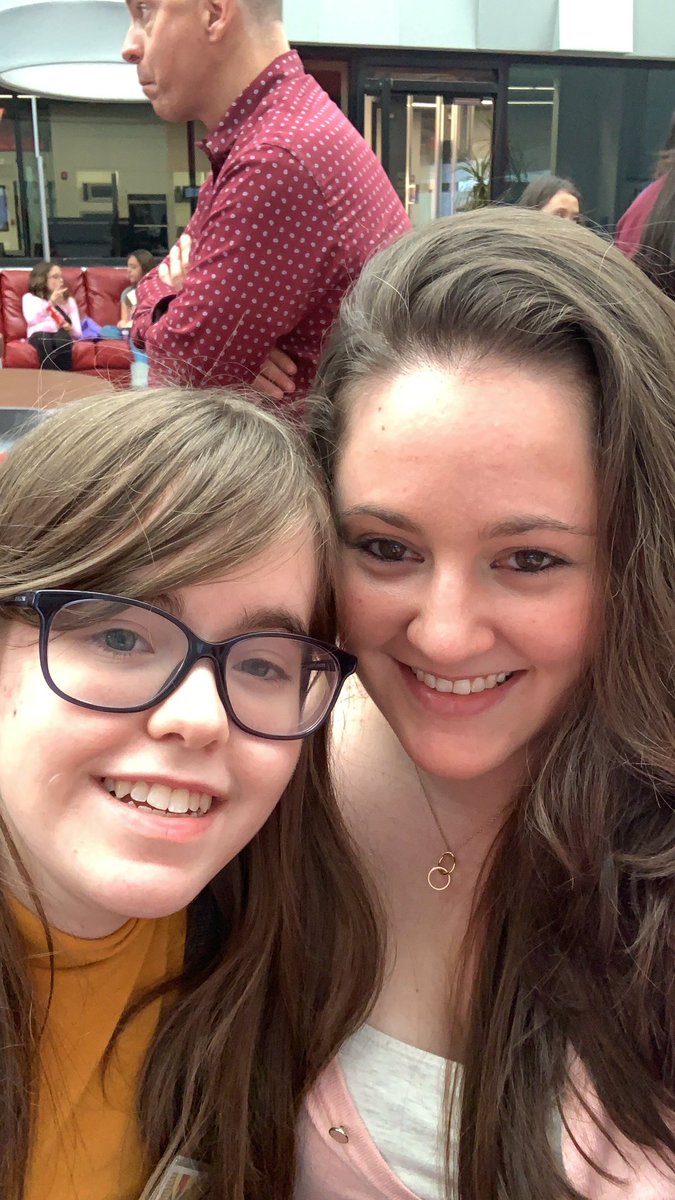 samhires's tweet photo. My sister and I at #sharptyctwd2019 https://t.co/yIfTg6X6w5