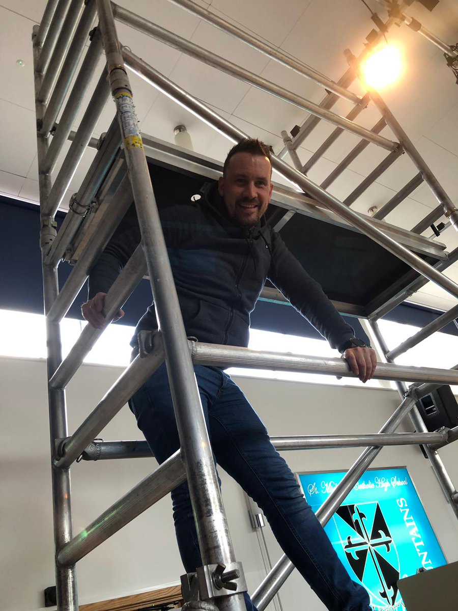 VeritasEnglish's tweet photo. We've got lights and act 1 has just run smoothly! No spoilers get your tickets now 🎟️🎟️🎟️ https://t.co/kdB3nl6OUV