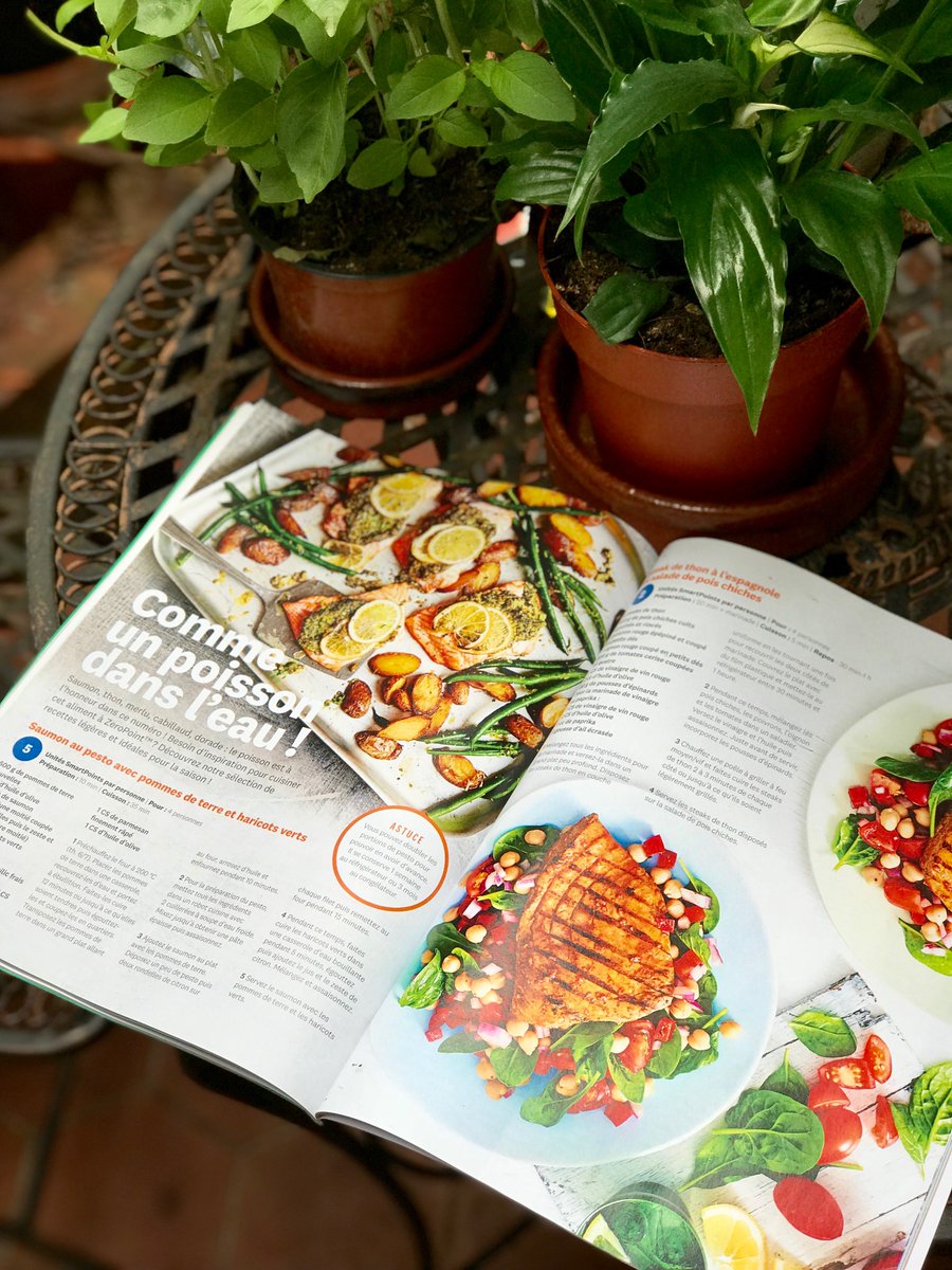 ww_france's tweet photo. Votre nouveau mag WW est là 🔔 https://t.co/VYBgPlR8Vf : les expériences inspirantes de membres WW, le plein d'idées pour prendre (enfin) du temps pour soi &amp; les #recettes les plus saines et de saison ☀️ Dispo en Studio WW, en kiosque et en ligne 😉 #magazineWW #wwfrance https://t.co/XFWnMZQg5X