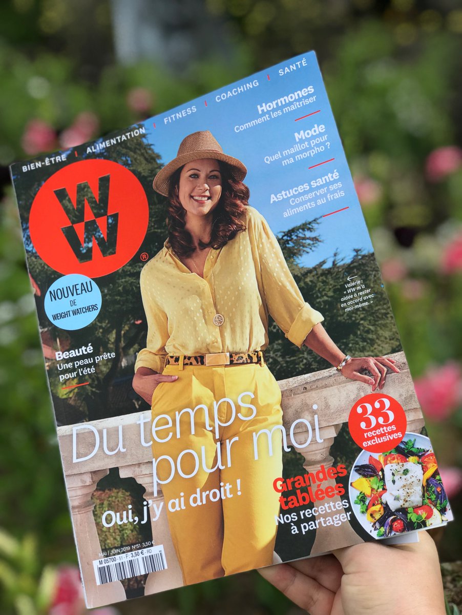 ww_france's tweet photo. Votre nouveau mag WW est là 🔔 https://t.co/VYBgPlR8Vf : les expériences inspirantes de membres WW, le plein d'idées pour prendre (enfin) du temps pour soi &amp; les #recettes les plus saines et de saison ☀️ Dispo en Studio WW, en kiosque et en ligne 😉 #magazineWW #wwfrance https://t.co/XFWnMZQg5X
