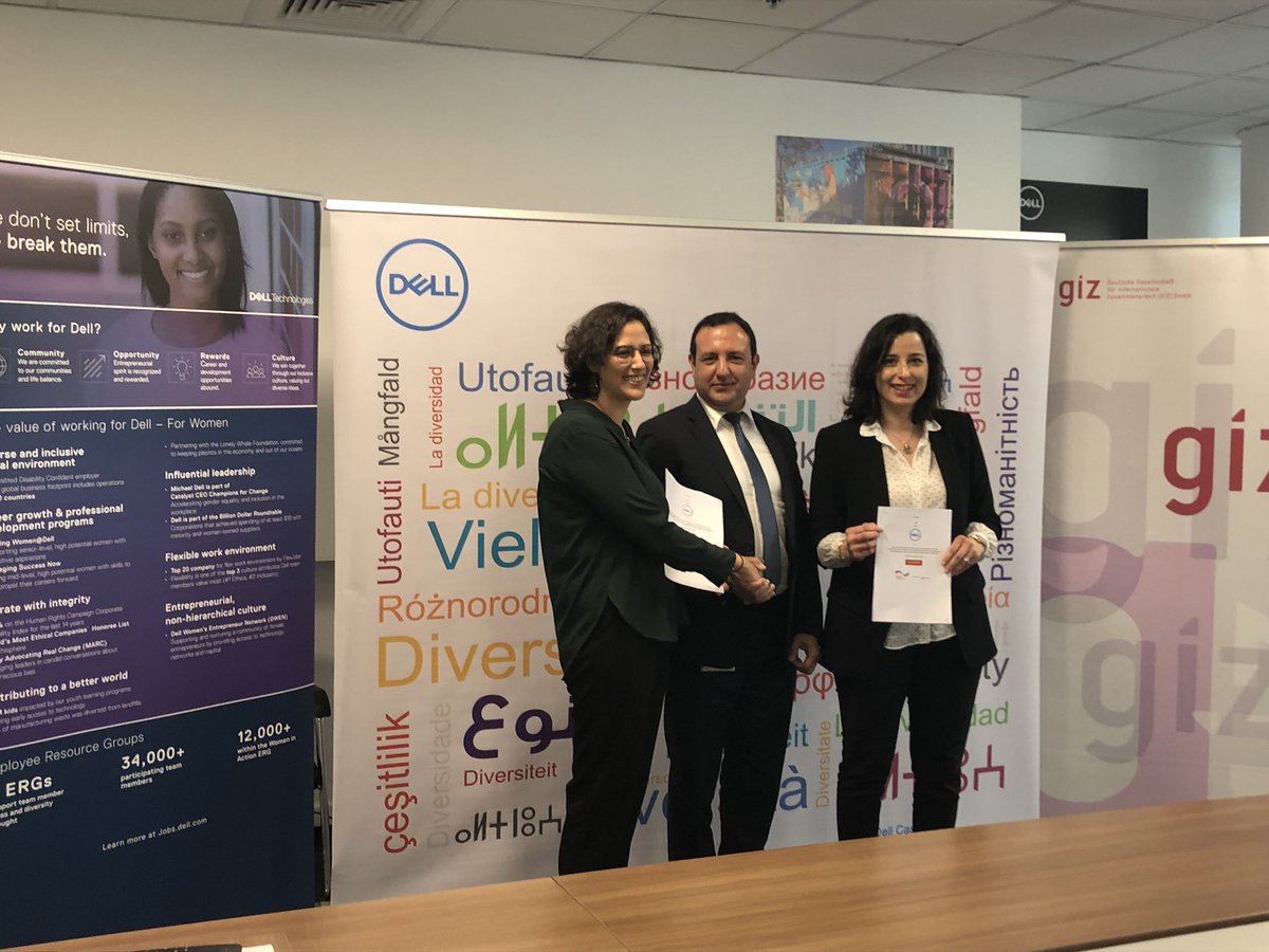 Nawal Ayoujil tweet media