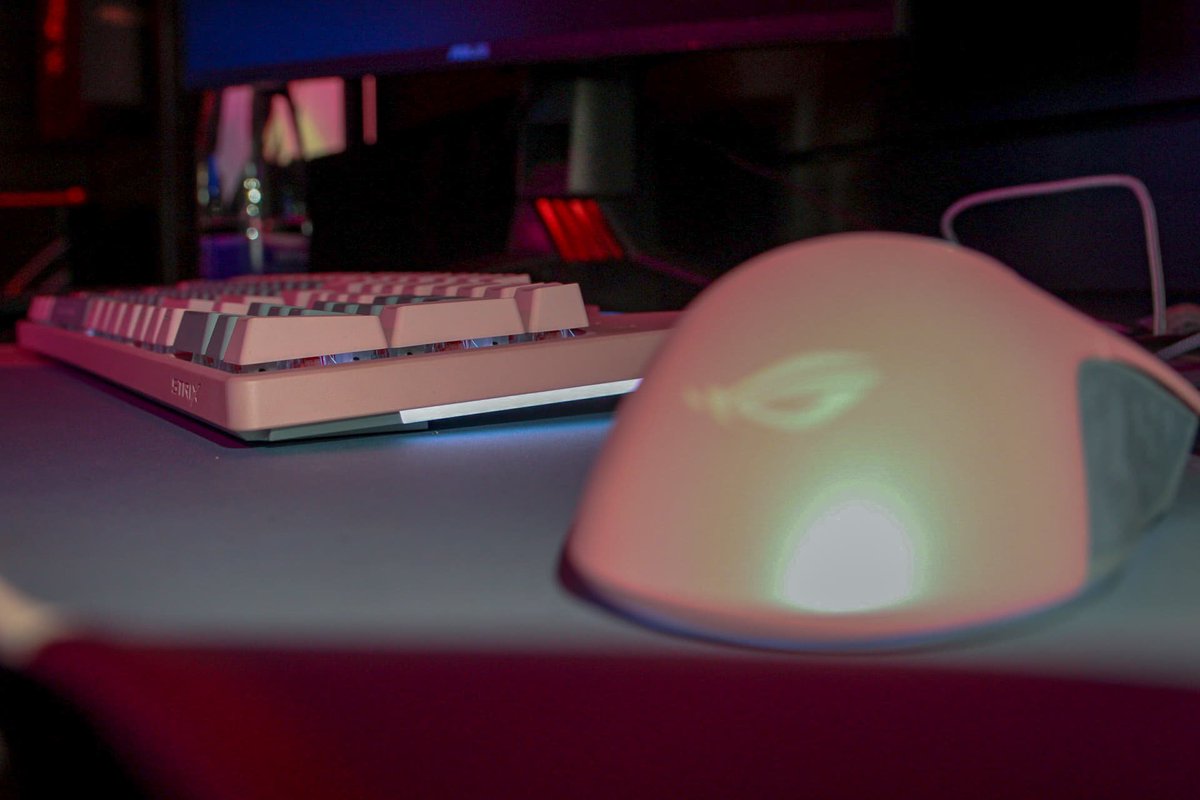 Kicking off some Call of Duty today at CWL day 1 😎

Come check us out again tomorrow for some more 5v5 carnage!

If you ask us nicely we might give you a T-Shirt 😉