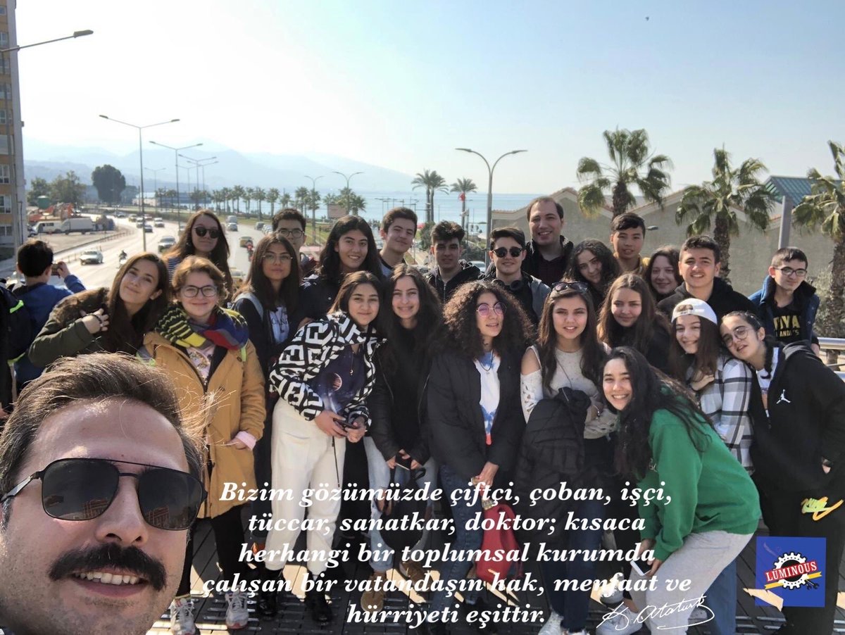 Luminousteamm's tweet photo. 1 Mayıs Emek ve dayanışma günü kutlu olsun...
#1mayıs https://t.co/59KqVb0wKe