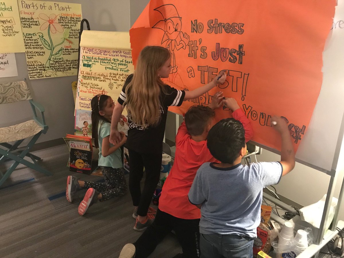 LJohnsonTeacher's tweet photo. These busy bees can run our classroom without me at this point! Always creating and collaborating together! 😎 #studentsincharge #looping #weR2ndgrade #3tepride #isdstrong @3TrailsTigers @ISDSchools https://t.co/esEeTlMw5K