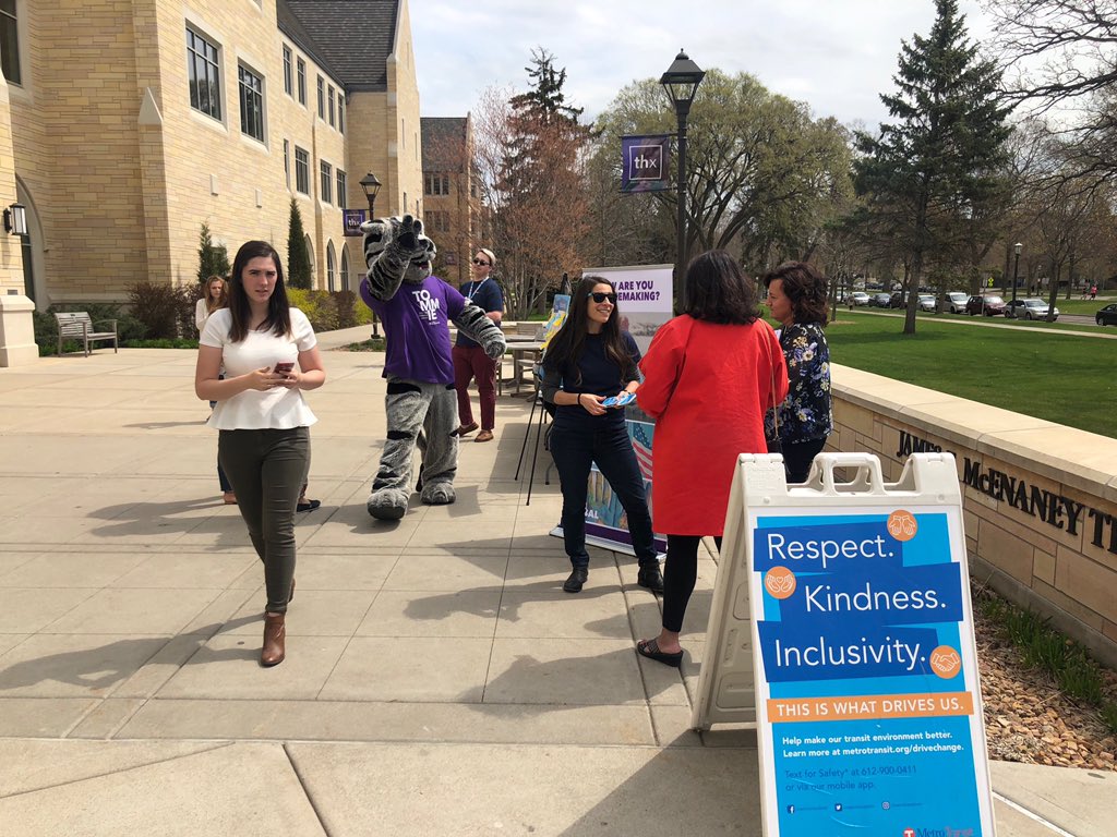 MetroTransitMN's tweet photo. Were excited to be out on the @UofStThomasMN campus on this beautiful Friday speaking with students about being #MinnesotaKind! https://t.co/jjc5zCBTPH https://t.co/PVj4yn7mSS