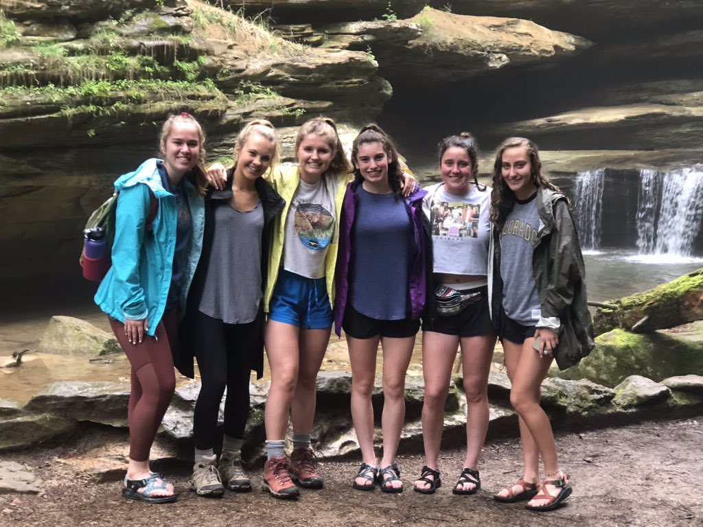 TWHS19's tweet photo. Live from hocking hills! #seniortrip @wcsdistrict @TWHS_Cardinals https://t.co/m6CP7w1kZS