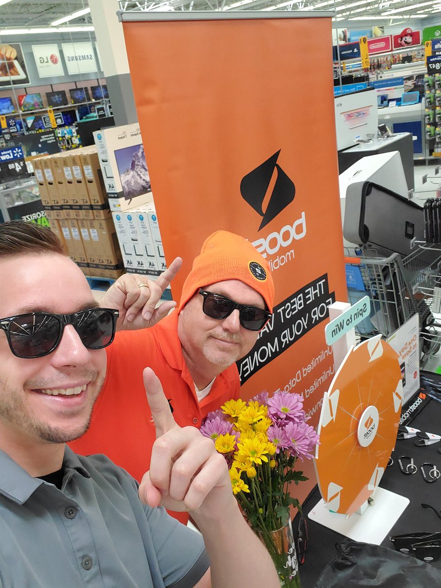 kosmichkb1's tweet photo. Your Boost studs at work @ 1241 trying to put smiles on faces during the flood. Stop and get your Coolpad for $29.99. #boostnation #ReBoostWMT #WeaverWarriors. @kimwhite4 @JWeav11 @JohnRath15 @mmcmahon09 https://t.co/8RbUpDZVB3