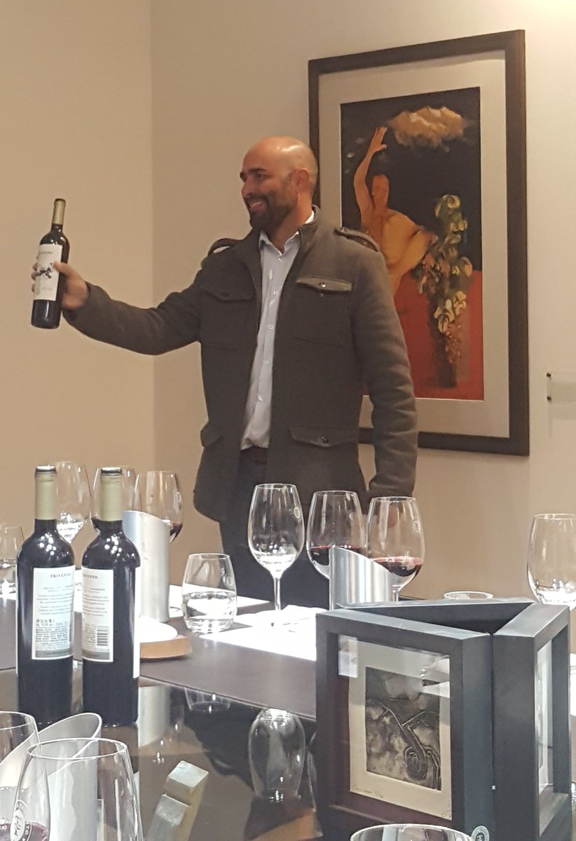 <a href="/geriswine/">Geri</a> con una botella de vino Gaudeo.
.
.
.
#TriventoWine #BodegaTrivento #CasaDeLosVientos.