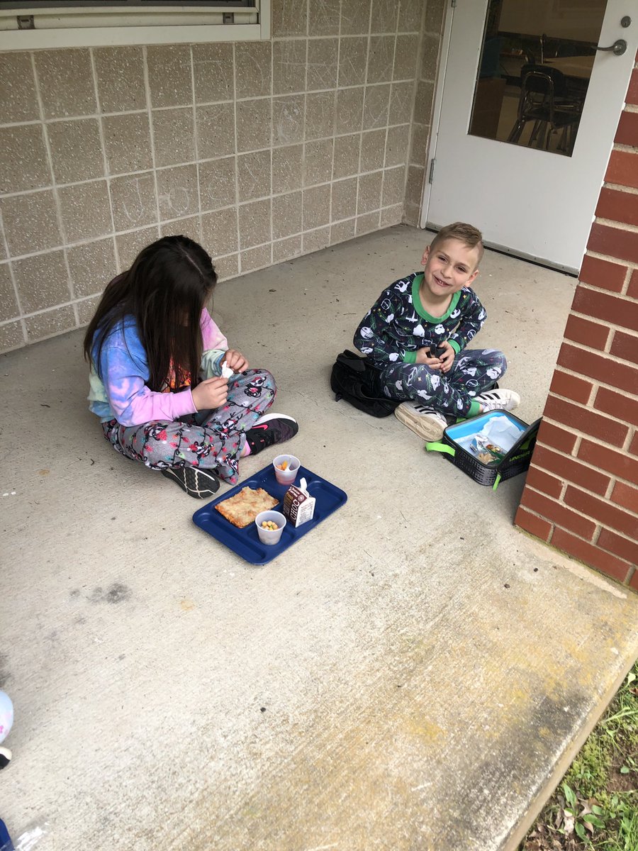 Ashley Rodrigues tweet media