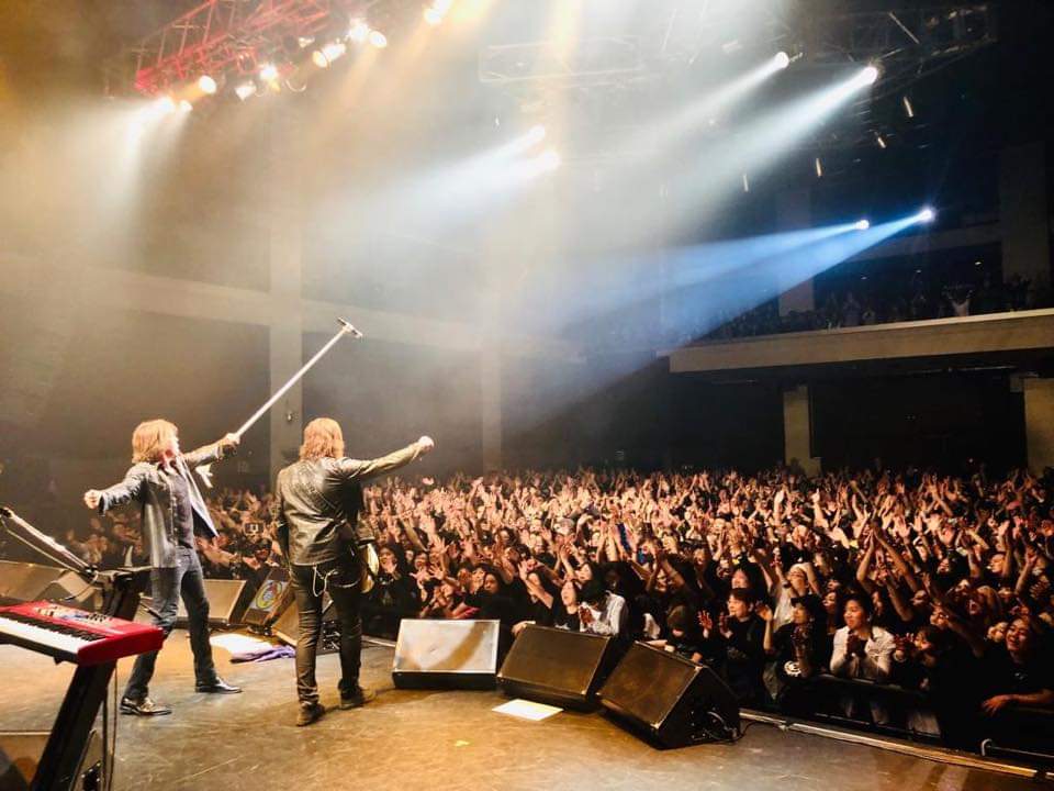 THANK YOU JAPAN!

THANK YOU CLUB CITTA!!

 April, 26th, 27th and 28th! 

We are very, very grateful for giving three different shows!! #europetheband #JoeyTempest #JohnLeven #JohnNorum #IanHaugland #MicMichaeli #WalkTheEarth #TourTheEarth #EuropeTour  #ClubCitta #Kawasaki #Japan