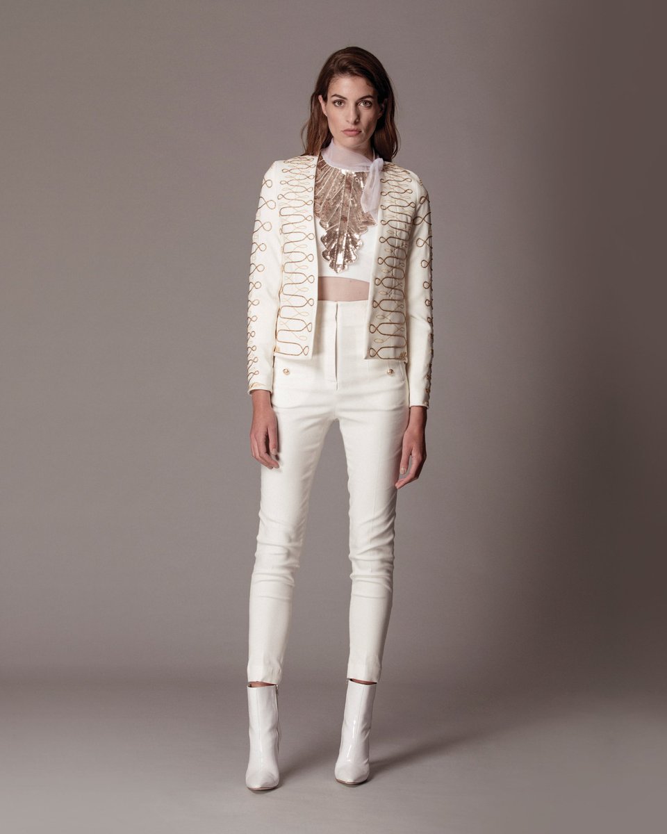 #NataliaAntolin #Novias #brides 
Hacé tu cita comunicándote al +54 9 11 3461-5004 y visitá nuestro espacio exclusivo para novias en:
El Salvador 4685, Palermo
shopnantolin.com