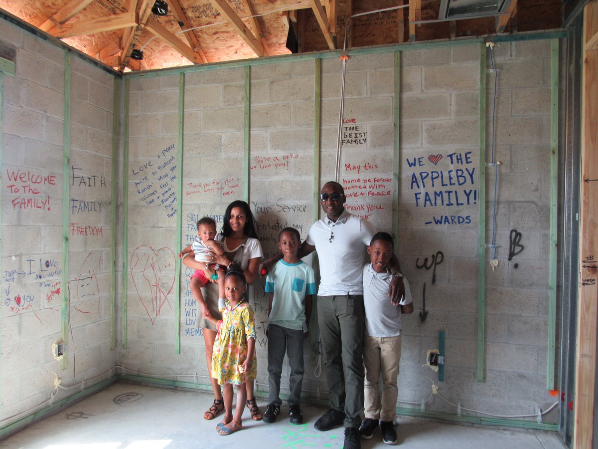 Thank you for joining us in leaving Notes of Love for U.S. Army SGT Howard Appleby! And thank you to <a href="/PulteHomes/">Pulte Homes</a> <a href="/BuiltToHonor/">Built to Honor</a> for making this build possible.