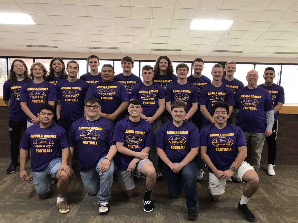 TOUGHNESS!! Physical &amp; mental! Bunch of team 1st guys who willed us to victory over &amp; over again. Giant shoes to fill! Managed to coax another Class of ‘19 member (&amp; their biggest/tireless fan) into a pic. 😀 #RTB #ACE #ThankYou #APride