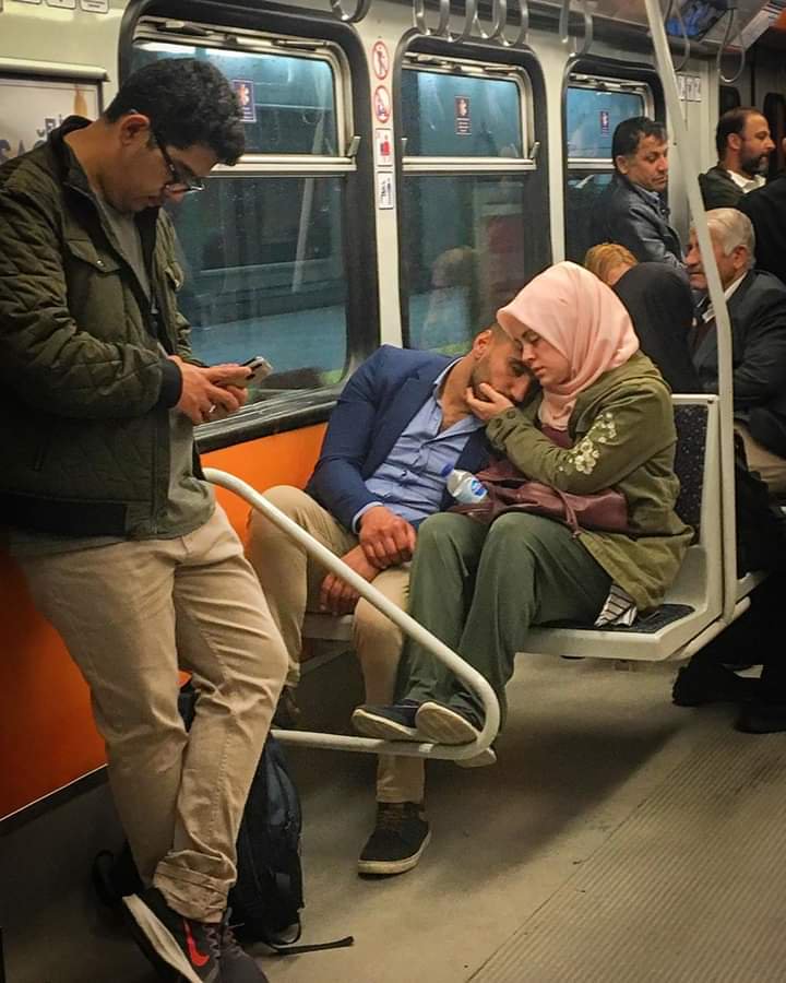 Eslam32109's tweet photo. قد تكون هيه جيشك الوحيد فأحسن اختيرها وكن دائما رجولا 🌸 https://t.co/km1Pulw02z