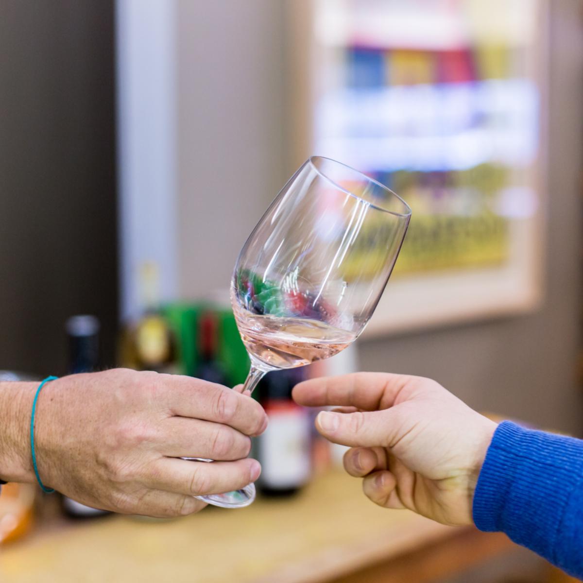 VINTAGESvino's tweet photo. Our favorite question to get from customers is, "What wine have you been loving lately?" We love when you sample some of our new favorites! https://t.co/FtZ9PmzRkz