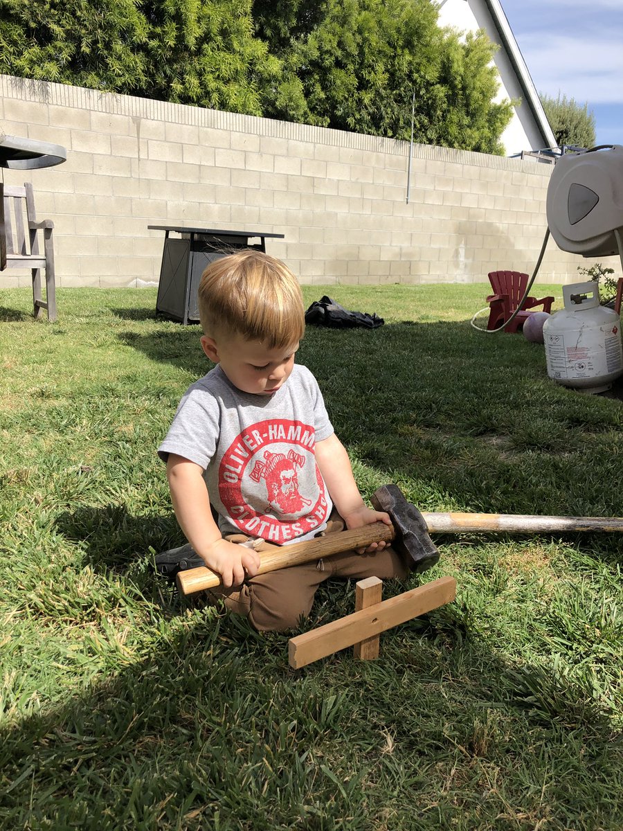 plhnk's tweet image. Started off by setting reference pegs — another great example why everyone needs an 8ft level — one function but useful for so many events! #javascriptHumor #childsPlay