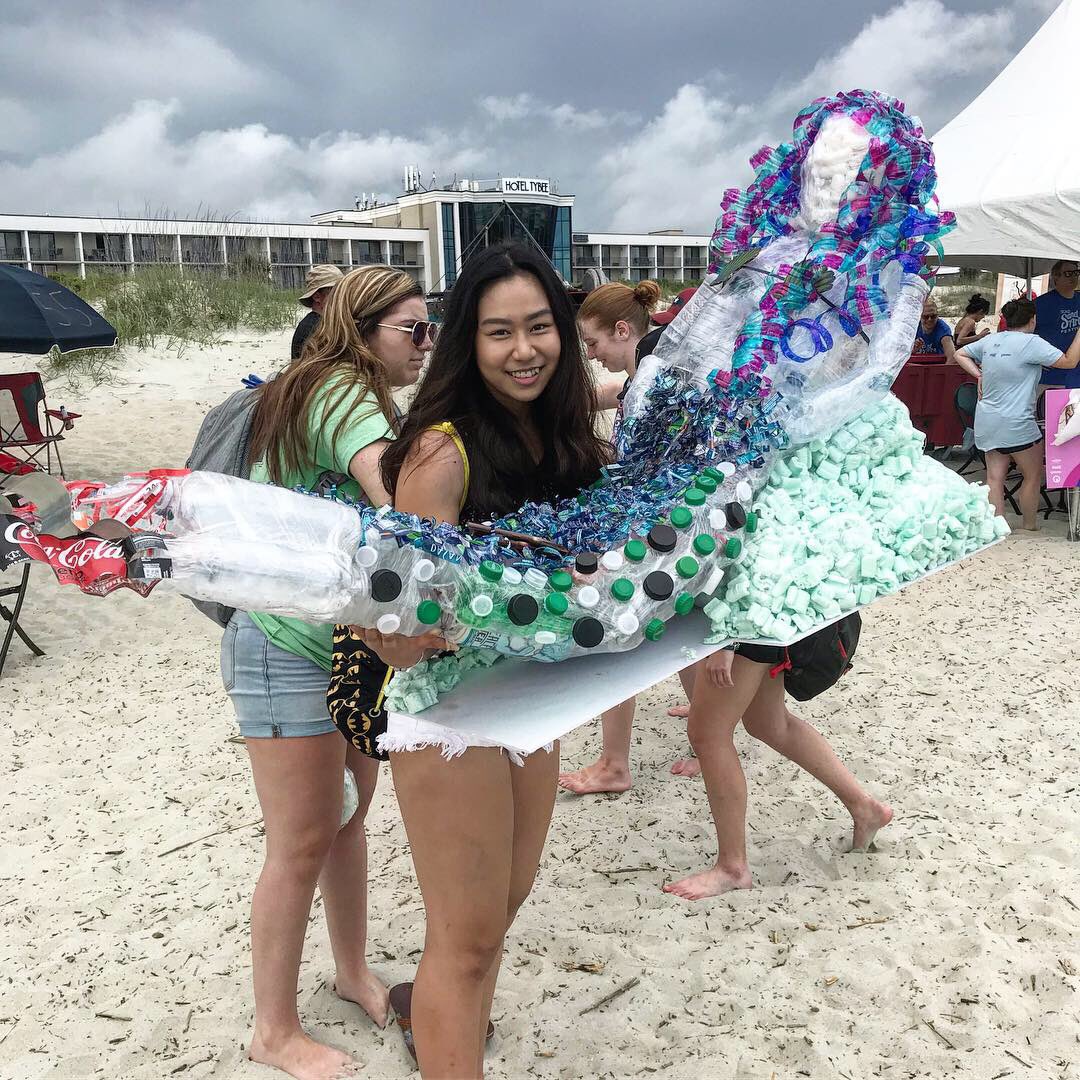 SCAD’s Sand Arts Festival isn’t only about sand! It also highlights our gorgeous coastal wind and our conservation efforts through kinetic art and recycled art! #scad #scadsand #tybee #tybeeisland #sandart