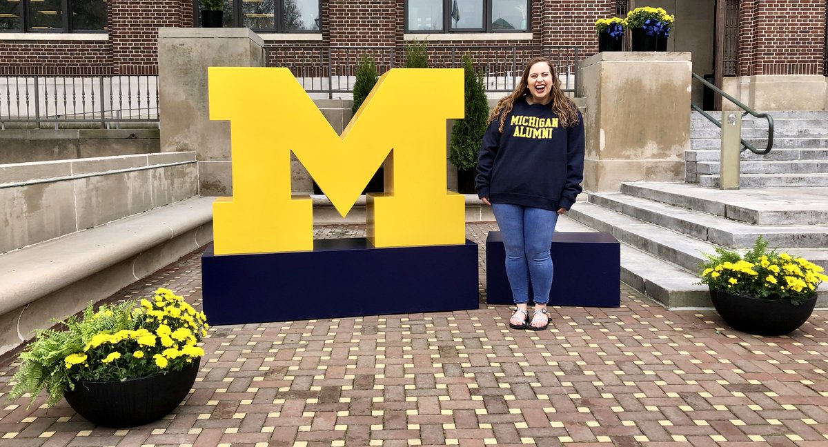 UMichLibrary's tweet image. If you think these photos are great, imagine the awesome pictures you'll get from our professional photographer, who is here taking photos for free until 4:00! Don't miss out, come to the steps of Hatcher! And congratulations from the library! myumi.ch/LzQMG #MGoGrad