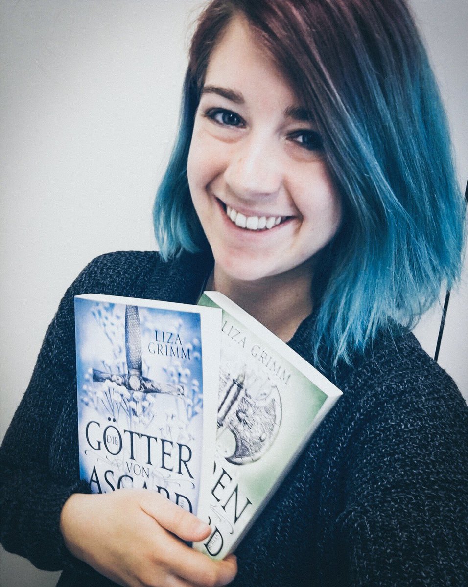 TheLizaGrimm's tweet image. Gewinnspiel 💫

Heute ist ein toller Tag. Also habe ich beschlossen, ein signiertes Exemplar von „Die Götter von Asgard“ zu verlosen 😁🙌

Einfach RT &amp;amp; schon bist du im Lostopf.

Teilnahmeschluss: 05.05.19, 23:59 Uhr.