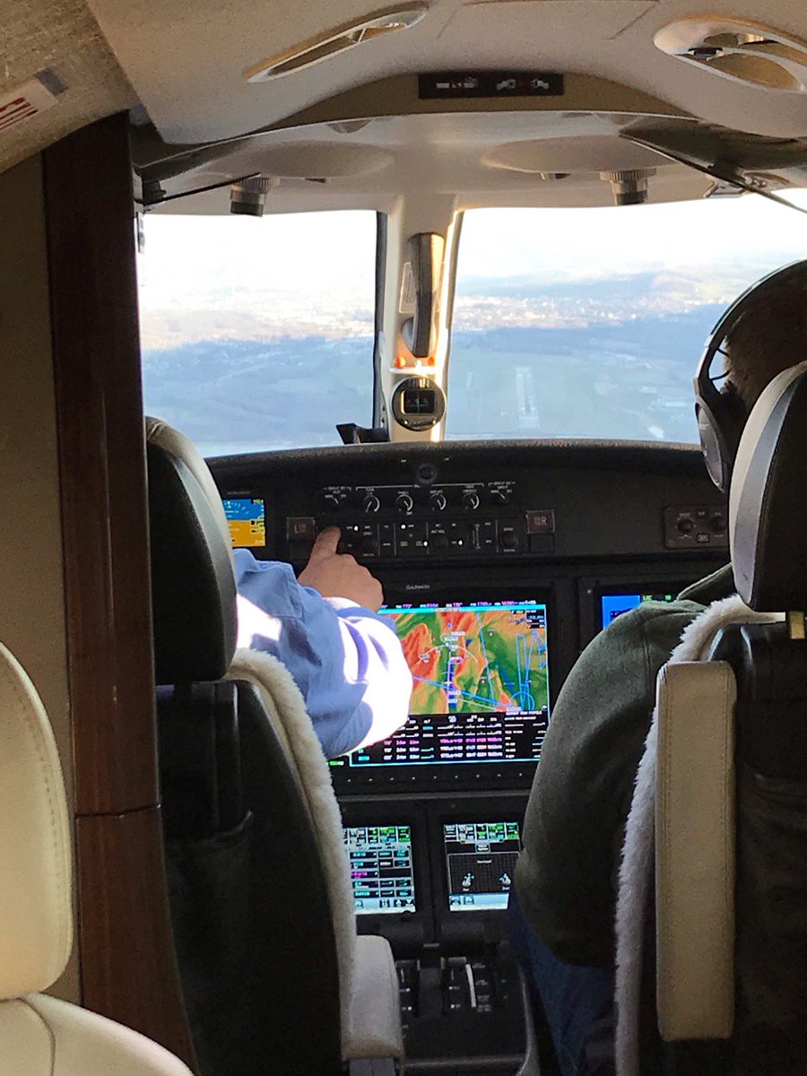 "Approach to Chambery in our Citationjet M2" <a href="/AviateAddict/">AviationAddiction</a> @AviationTimes @Plane_Talking <a href="/firstaerospace/">Ian Sheppard</a> <a href="/TextronAviation/">Textron Aviation</a>