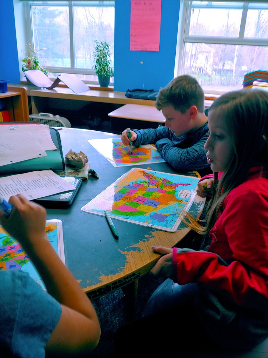 Mrs. Wlazlo's Class tweet media