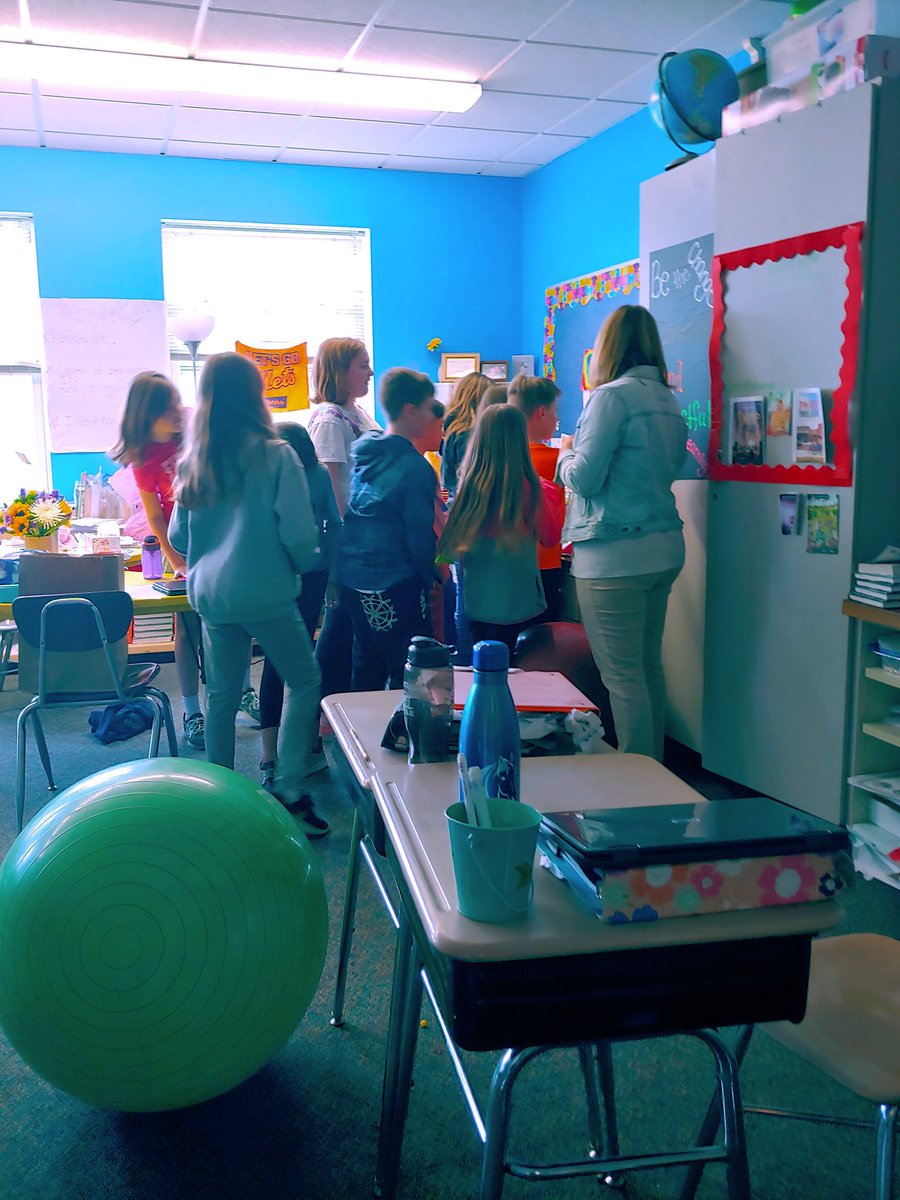 Mrs. Wlazlo's Class tweet media