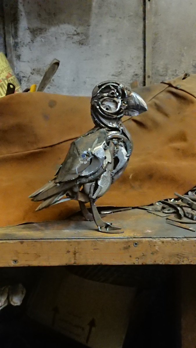 A rather blurry photo of the puffin I'm working on. Not finished yet.