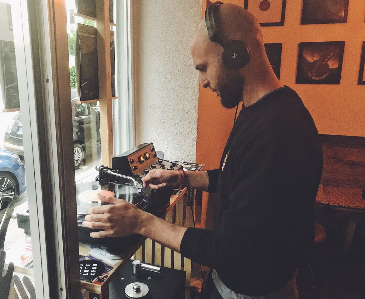 Upercent tweet media