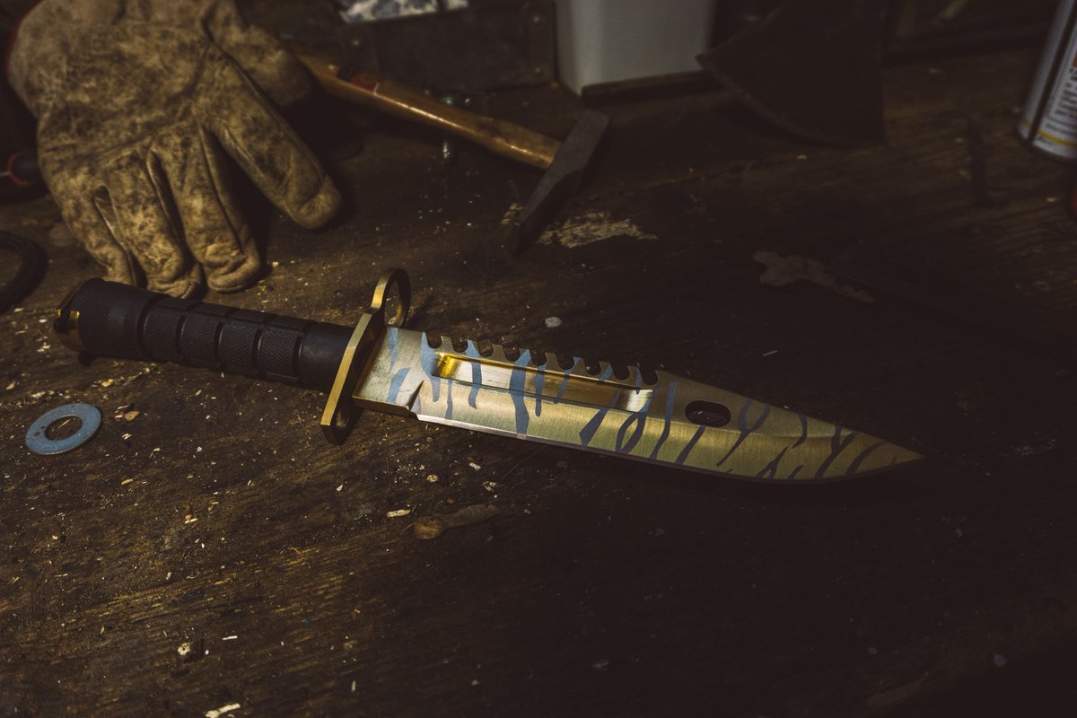 Bowie Tiger Tooth - Achat Couteau CS:GO IRL