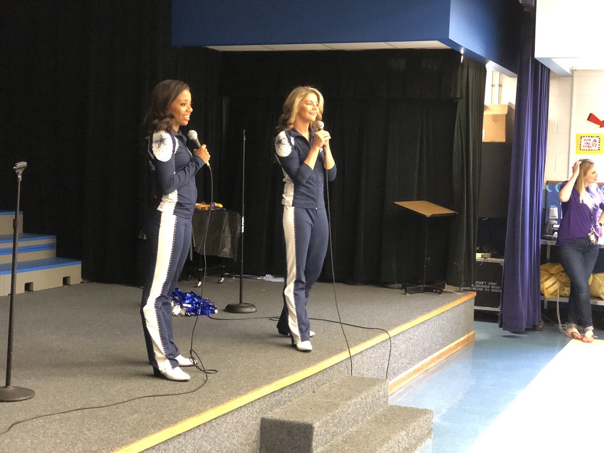 JanetTownsend3's tweet photo. The Dallas Cowboy Cheerleaders came to talk to our school about careers @LISDcounselors1 https://t.co/i84FiiOR9i