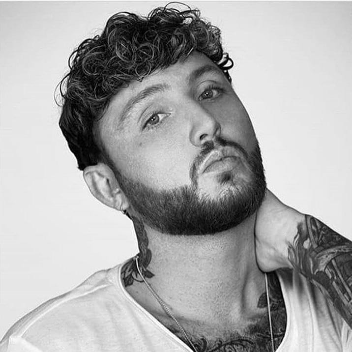 happylilly70's tweet photo. Before, after&amp;between streaming&amp;enjoying all your music @JamesArthur23 (#FromTheGrave #EmptySpace #AtMyWeakest #GetDown #Sermon #Skeletons #BackFromTheEdge #CertainThings  #Nobody #YouCanCry &amp;so many more,)&amp; waiting for #FallingLikeTheStars ❤️👌🔥,can we talk about👇😱😍👌❤️🔥😃X https://t.co/SF3bLhsL8j