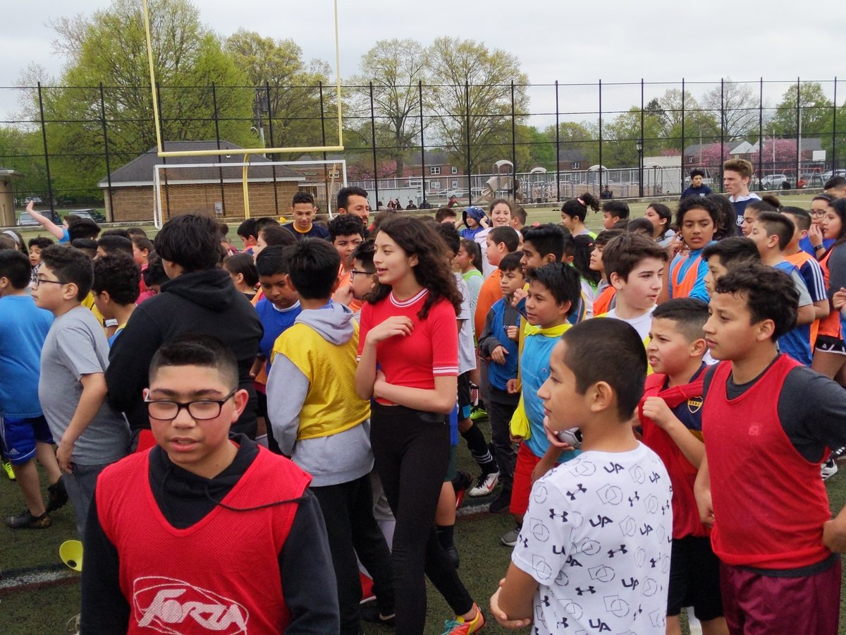SCPD2ndPrecinct's tweet photo. Kids from #Huntington, #SouthHuntington, #Harborfields and #Elwood School Districts came down on Tuesday to play outdoors in the fresh air and learn new #soccer skills at the @SCPD2ndPrecinct @suffolkPALs  @HuntTownHall Soccer Program from #AlfaroSchoolOfSoccer #Coach Jose Alfaro https://t.co/UGGS6MFavg