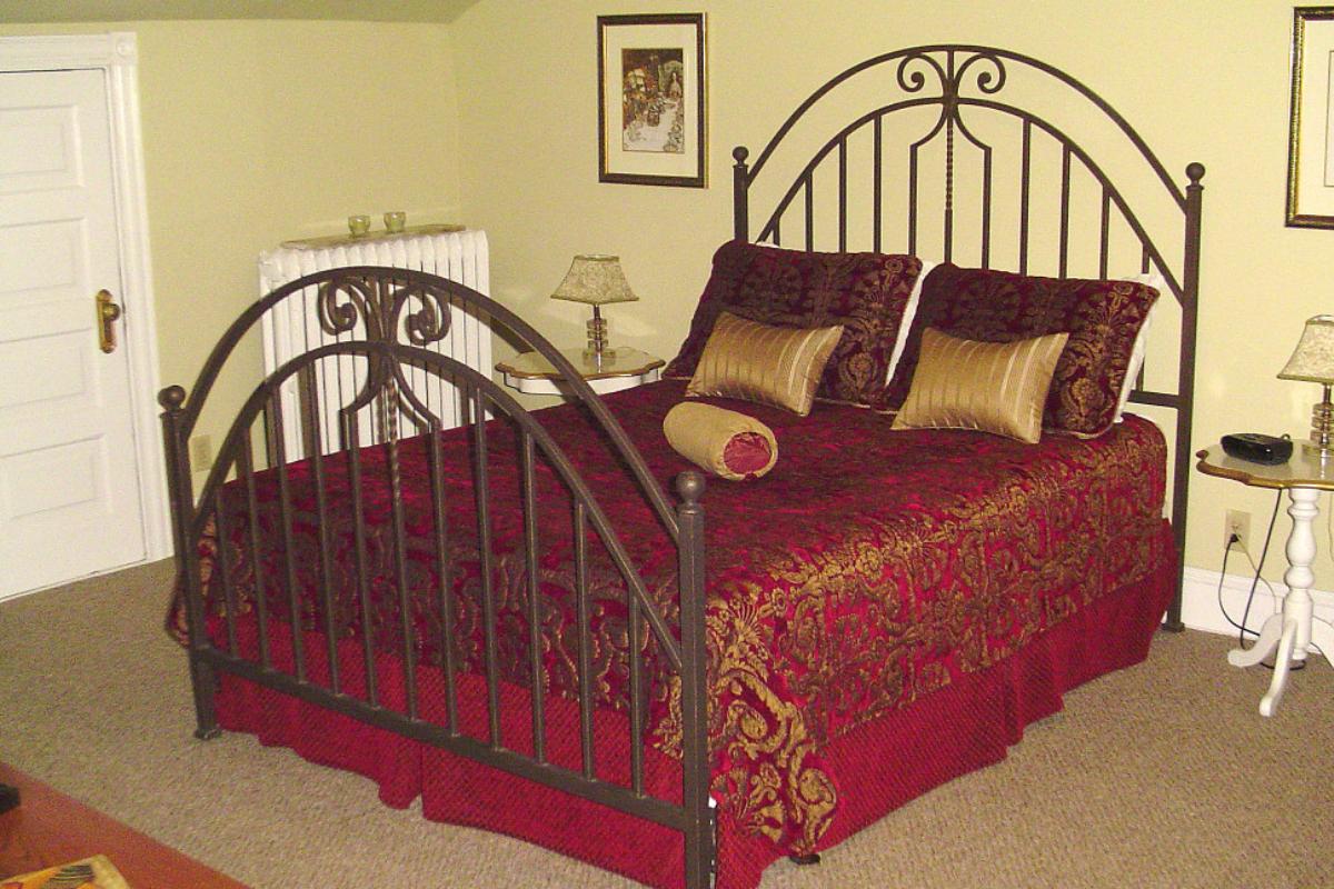 TeaKettleInn's tweet photo. A great night's sleep is in your future. https://t.co/Q0oiI9wnbb