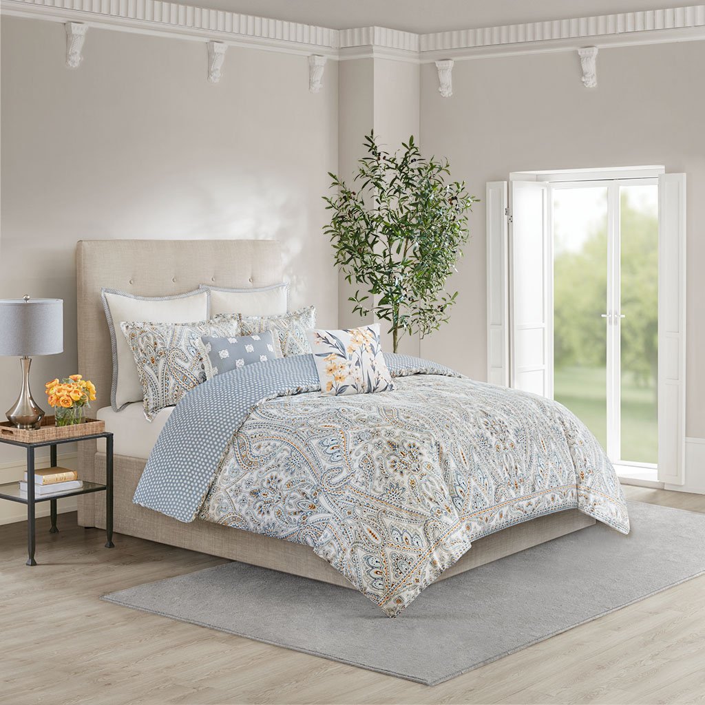 DesignerLiving's tweet image. Introduce bright and seasonal colors to your bedroom space with soft greys, oranges and soft blues! Intricate paisley weaves a gentle pattern and reverses to a repeating medallion design of spring blooms. 🌼 

Grab today's Insider Steal: bit.ly/InsiderSteal