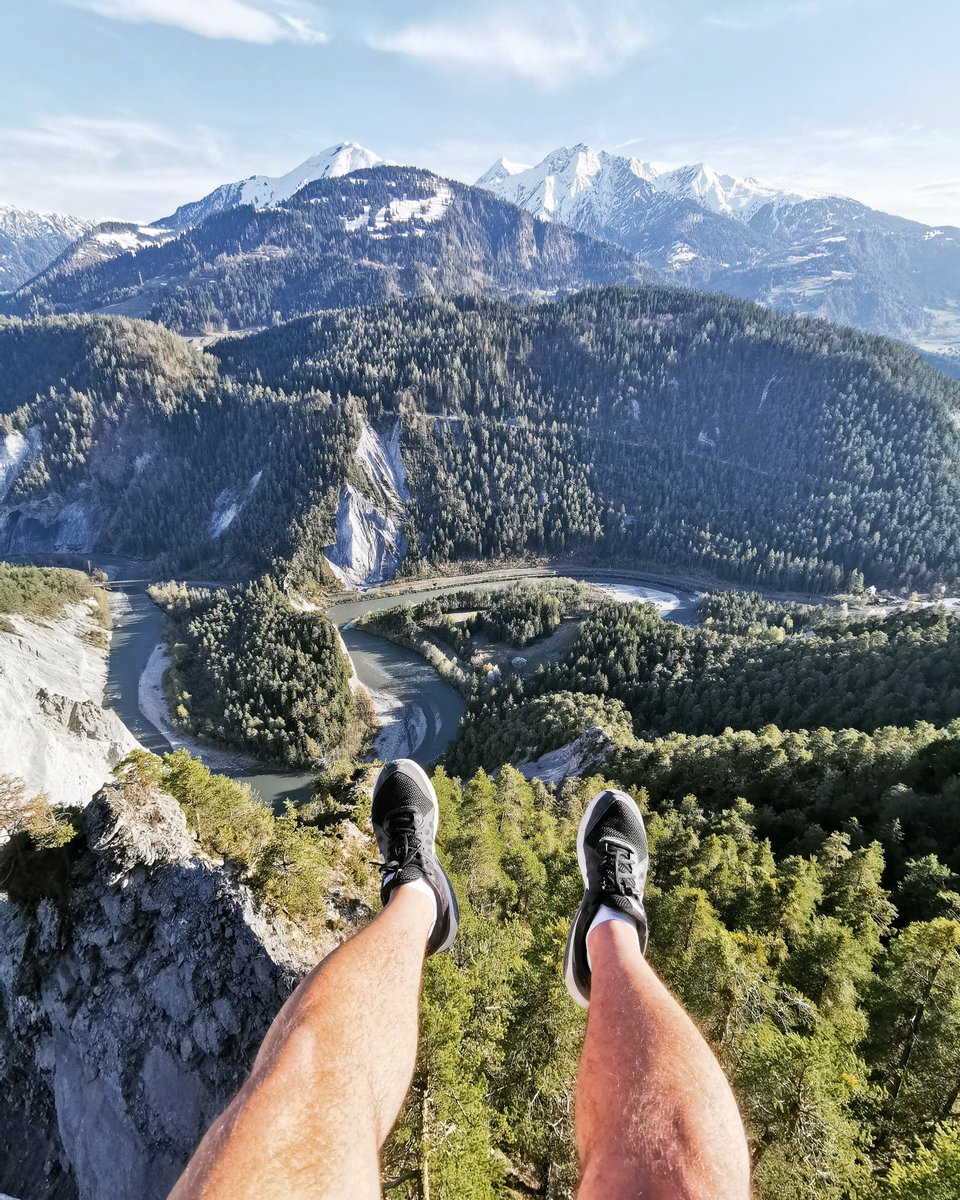 davecodexx's tweet image. legs in the air... #elniñodelaspiernas 😜
#fromflimswithlove #graubünden #switzerland #grhome #davecodex 
📷: #HuaweiP30Pro 
instagram.com/davecodex/p/Bx…