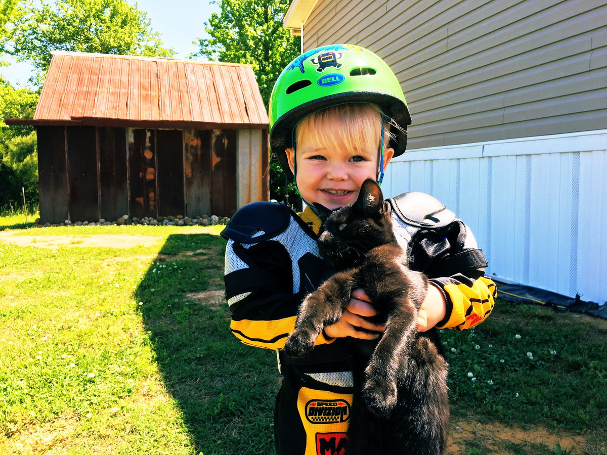 journalismjenna's tweet image. May is Cystic Fibrosis Month, and we’re bringing awareness to CF tonight on @waff48 ! 

Thanks to the help of this cute boy and his mom 💜 #CF #CFmonth 

Oh and he rides a motor bike &amp;amp; is 2 years old, so you may want to tune in.