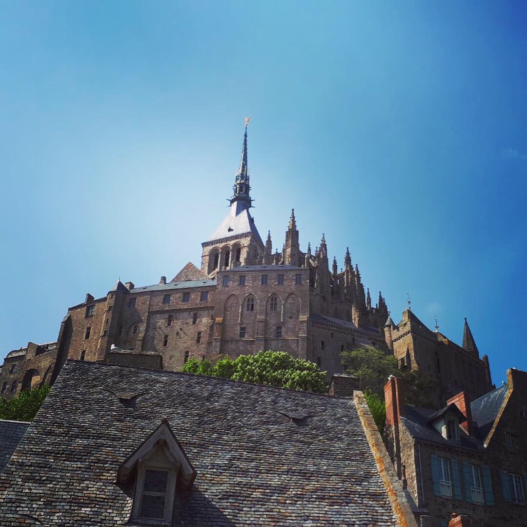 Marryynne's tweet photo. Le mont st Michel https://t.co/VGhg7WqJIi