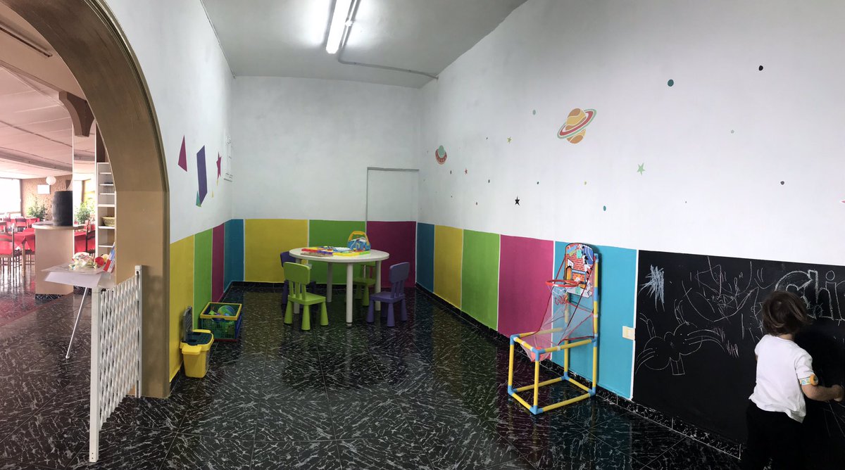 RestElPinito's tweet image. CHIQUI PARK en el Restaurante El Pinito 🌲 

♦️ Quieres venir a comer y que tus peques tengan un espacio para ellos? 🏀  🤡 👬 👭 👫 🚌 🖍

♦️Buscas donde celebrar el cumple de los niñ@s? Visítanos! 

♦️ Telf: 922.36.70.57