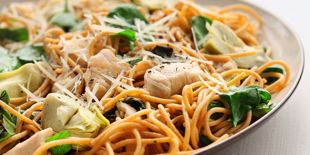 Simply seasoned &amp; bursting with flavor. This chicken pasta #recipe is delicious, with #PeakSeasonPick artichokes as the star. 🌟 bit.ly/2ITz9Uj