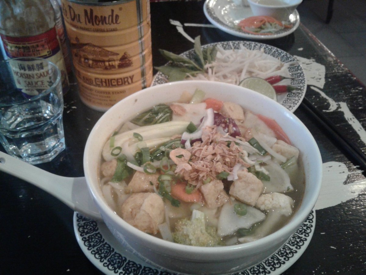 drtightline's tweet photo. Toronto PHO as @julia03campbell and I head home. Thanks for a great #PALS2019 @MitchKay_ & others. See bunch of you at "destination" #PALS2020 @MountAllison https://t.co/o3Rj7tnVZe