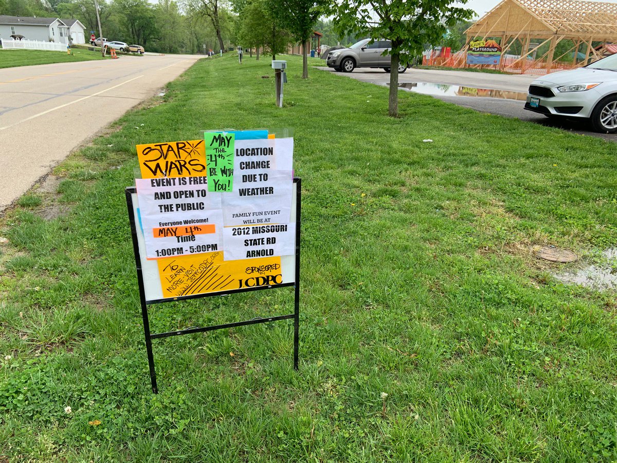 Doing all we can to make sure everyone knows the location of our Star Wars event has been moved to Arnold because of flooding!  Please help us spread the word and hope to see you tomorrow at the First Baptist Church of Arnold from 1pm-5pm!
facebook.com/events/1837775…