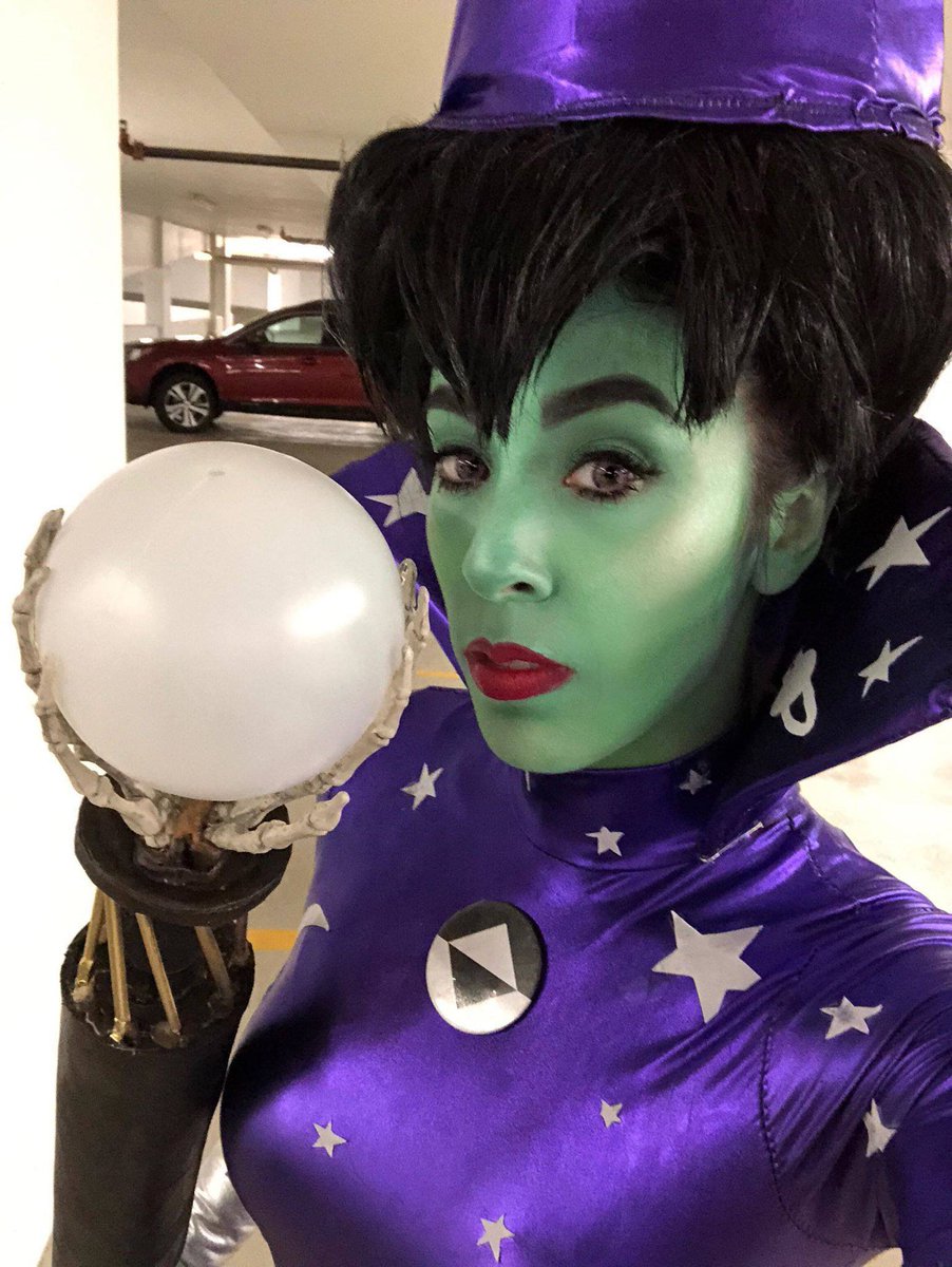 GlitchBob452's tweet image. @blaquewidowe knows it&apos;s not easy being green. She&apos;s been Commander Dot, Dot from the game in &quot;The TIFF&quot;, teen Dot as seen in &quot;Daemon Rising&quot;, and Dot in the &quot;Wizards, Warriors and a Word From Our Sponsor&quot; game! 💚💚💚
#ReBoot #DotMatrix #ReBootCosplay #Cosplay #FeaturedFanFriday